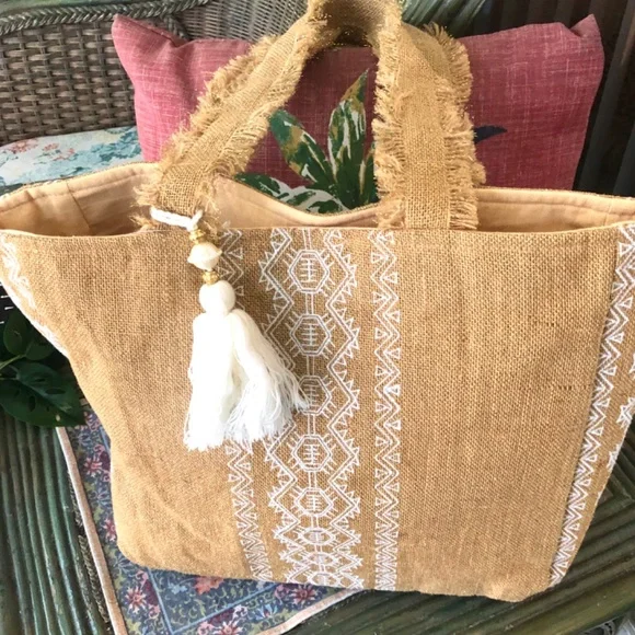 JUTE TOTE BAG ⭐️Bohemian Vibe Summer NAT/Wht Embroidered Design ⭐️Tassel NWT - Picture 9 of 9